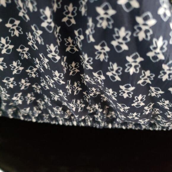 Knox Rose Blue Geometric Faux Wrap Wide Bell Sleeve Tie Front Top Medium - Picture 8 of 12